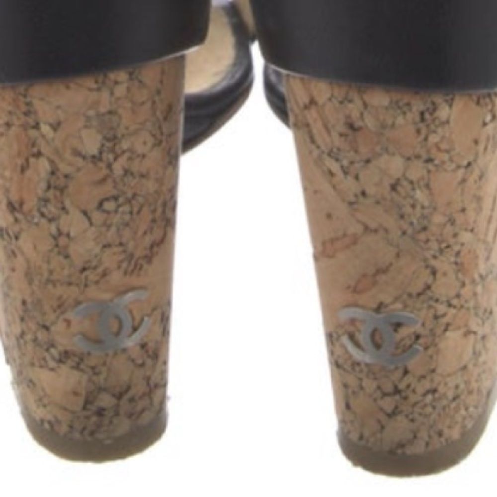 Chanel Black/Silver Camellia Leather Slingback Cork Platform Sandals 7 (37.5) - Picture 5 of 11